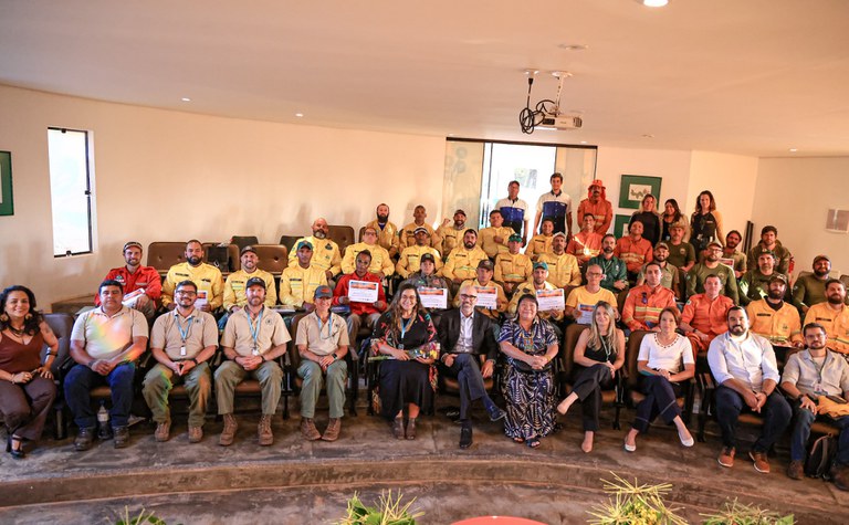 10.07.24 - Encerramento do curso de uso de motosserra e motobomba - Foto Lohana Chaves (18).JPG