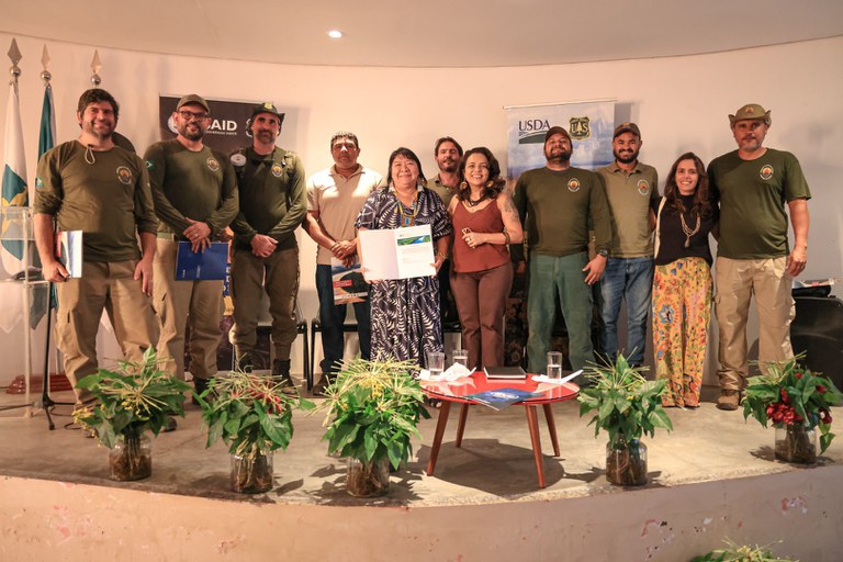 10.07.24 - Encerramento do curso de uso de motosserra e motobomba - Foto Lohana Chaves (20).JPG