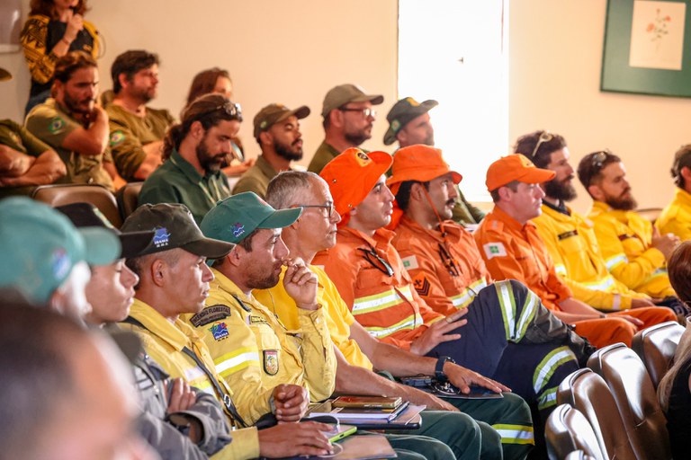 10.07.24 - Encerramento do curso de uso de motosserra e motobomba - Foto Lohana Chaves (8).JPG