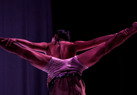 Coletivo Encontro Dança e Circo ministra aulas de treinamento corporal com apresentação, no Teatro Cacilda Becker
