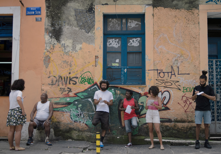 Fabulações, Corpo e Cidade: Práticas artísticas pela cidade a partir do método Fabulações do Território - foto: Victor Coutinho