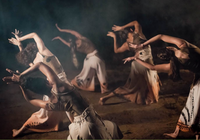 Teatro Cacilda Becker, no Rio, apresenta a performance ‘Redemoinhos para suspender o chão’
