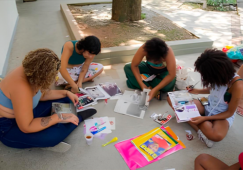 Inscrições abertas para o curso "Ressignificando dores e vivências através da colagem", no Centro Técnico de Artes (CTA)