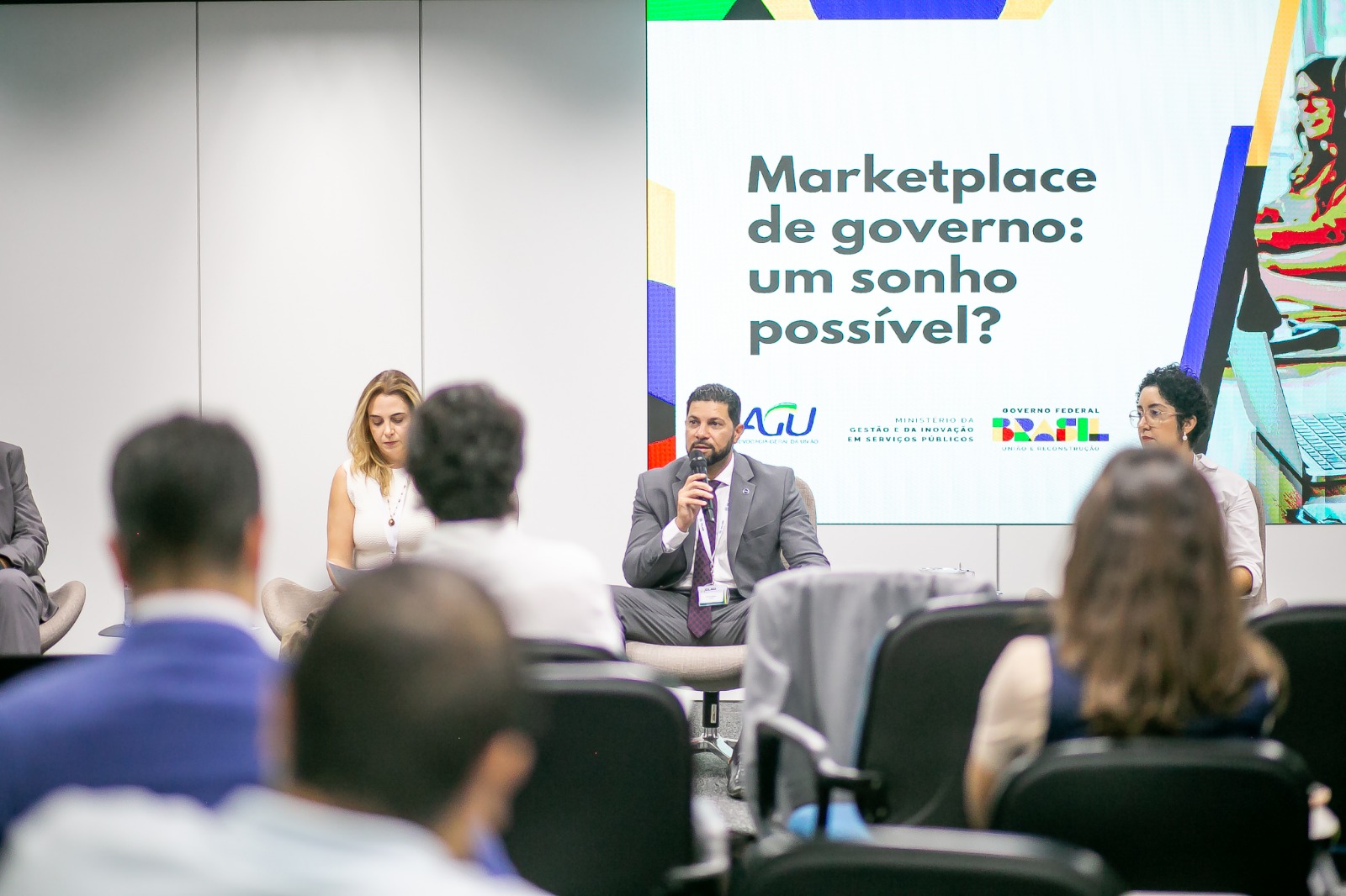 Debate promovido no CLAD aborda potencial de marketplace governamental para modernizar compras públicas no Brasil