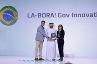 LA-BORA! gov recebe Prêmio Global de Excelência em Governo na Cúpula Mundial em Dubai