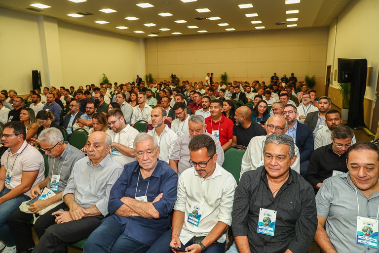 O encontro reuniu prefeitos, vice-prefeitos e secretários municipais para um debate com representantes do Governo. Foto: Jarbas Oliveira