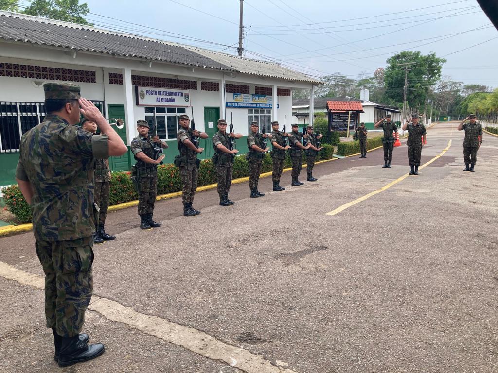 7. Honras militares Guarda do 4 BIS Rio Branco.jpg