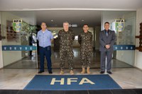 Chefe de Logística e Mobilização do Ministério da Defesa visita o HFA