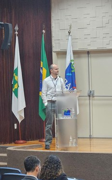 Analista ambiental Gustavo Bediaga na plenária do Conama
