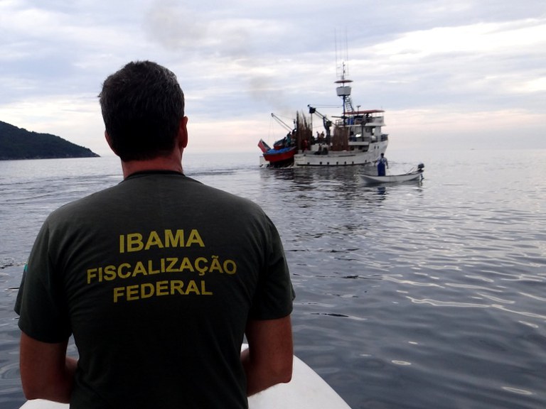 pesca-ilegal-ilhabela.jpg