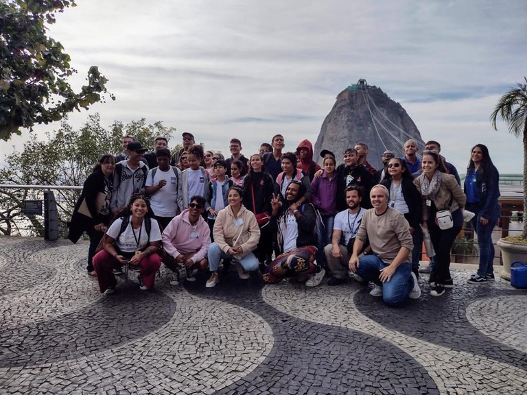 Alunos do IBC visitam Pão de Açúcar