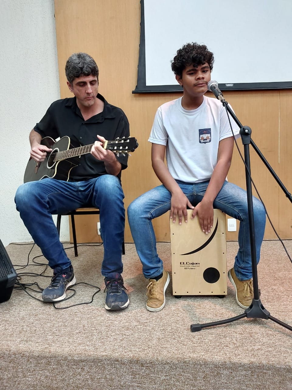 Show de talentos:  Vinícius Pereira e o professor Rafael Muricy