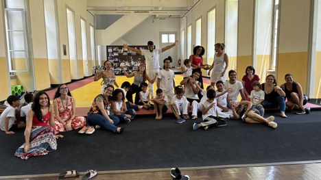 Foto aula de capoeira