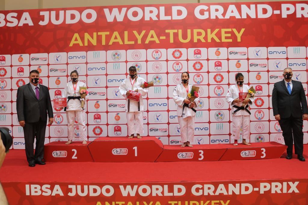 Pódio de Brenda de Freitas no Gand Prix de Antalya-Turquia