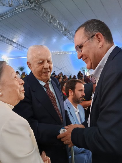 Foto de diretor-geral Mauro Conceição, Marcello de Moura Estevão e sua esposa, na festa de 170 anos do IBC