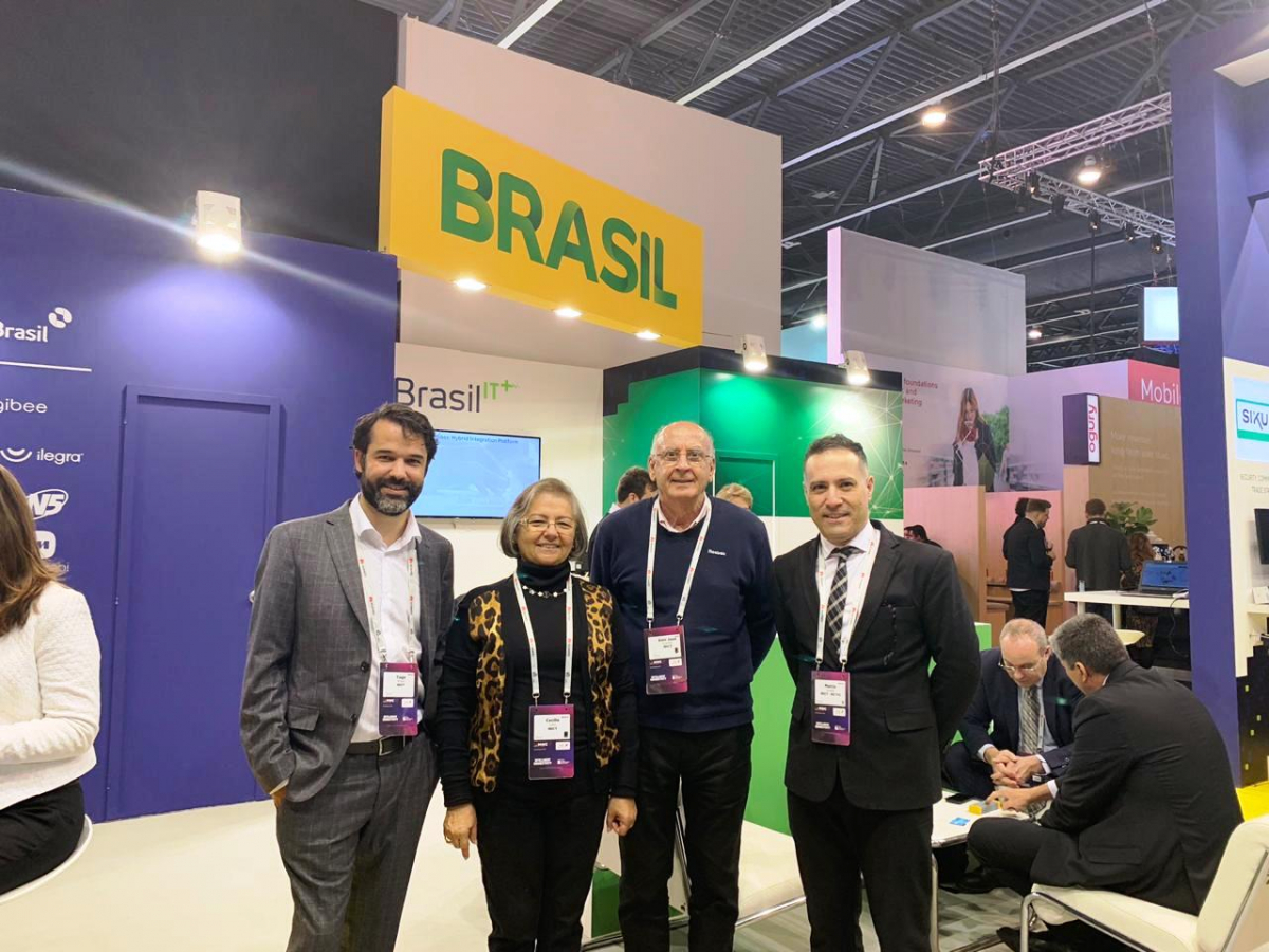 Tiago Braga, Cecília Leite, Emir Suaiden e Márcio Canedo participam da MWC19