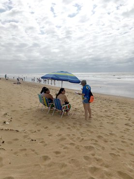 Ação de entrevista nas praias de Guriri, São Mateus-ES.