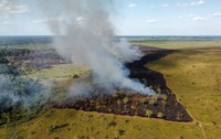 ICMBio realiza queimas prescritas no Cerrado e Amazônia para prevenir grandes incêndios