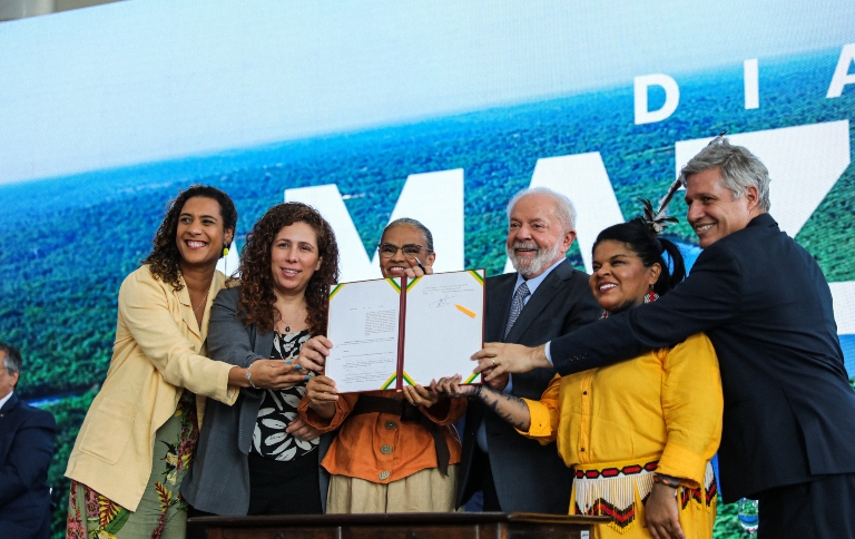 Estudantes da UFAC realizam empate contra o PL 6024, que visa acabar com a  Serra do Divisor e a Reserva Chico Mendes - CBN Amazônia