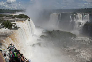 Cataratas do Iguacu vistas pelos turistas (Adilson Borges)