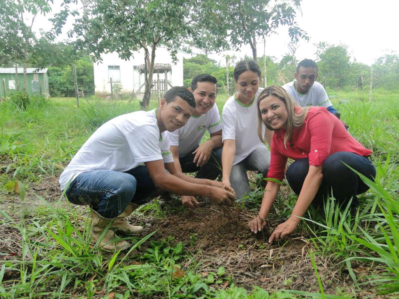 equipe tv cazumbá.jpg