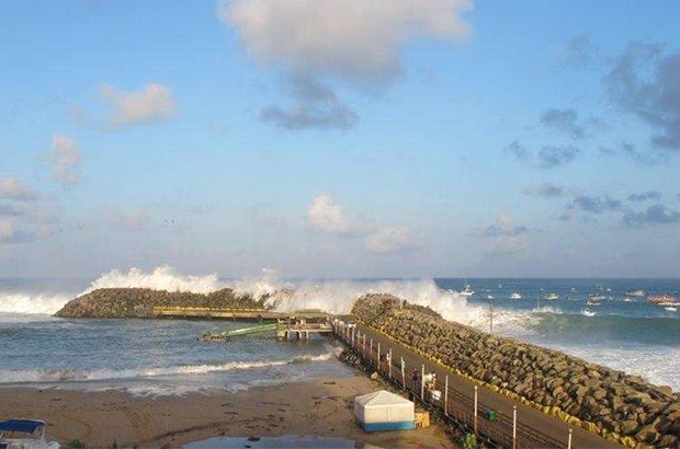 swell porto em noronha