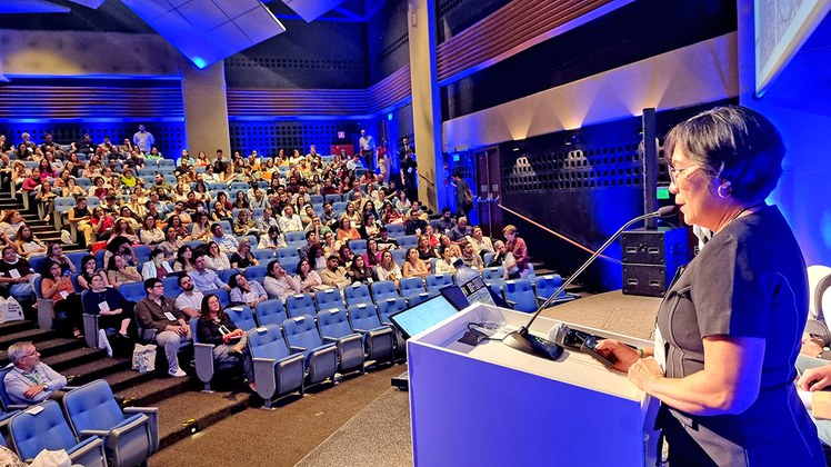 Socorro Azevedo (SEARB/IEC) participou da mesa redonda: Febre Oropouche: dos primórdios à síndrome congênita