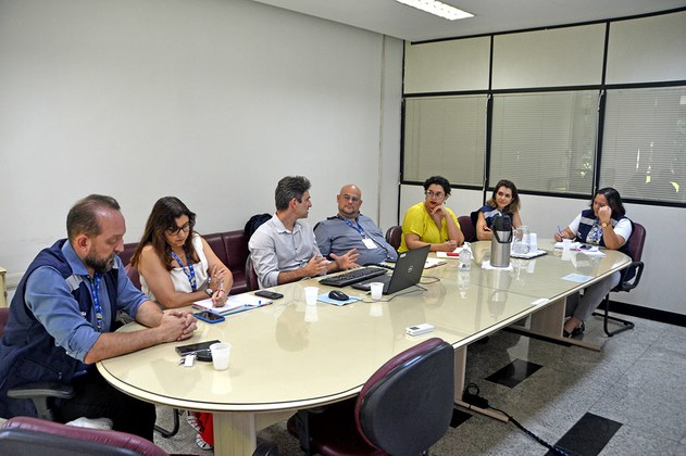 Gestores do IEC com comitiva da SVSA/MS durante reunião sobre a importância da Avaliação Externa Voluntária