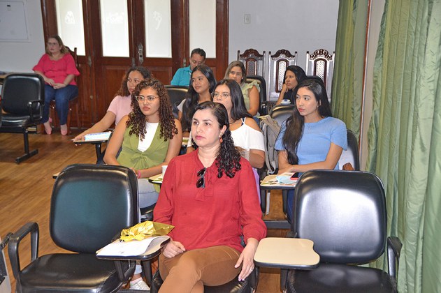 Durante a programação, estudantes assistiram a palestras e receberam as boas-vindas da coordenação do PPGV/IEC