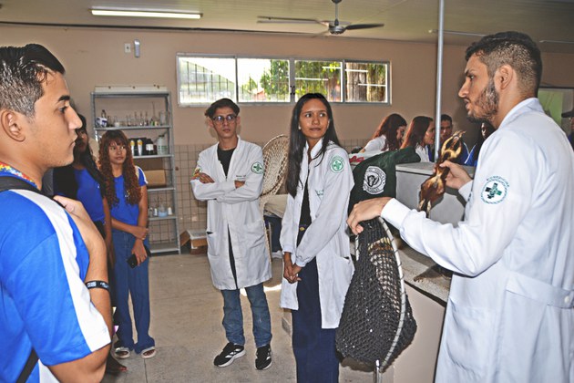 Evento levou conhecimento científico de forma lúdica aos alunos do ensino médio