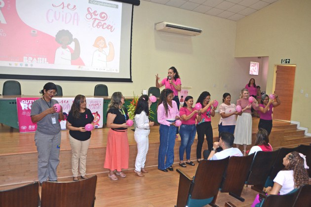 Atividade de dinâmica de grupo também fez parte da programação do evento