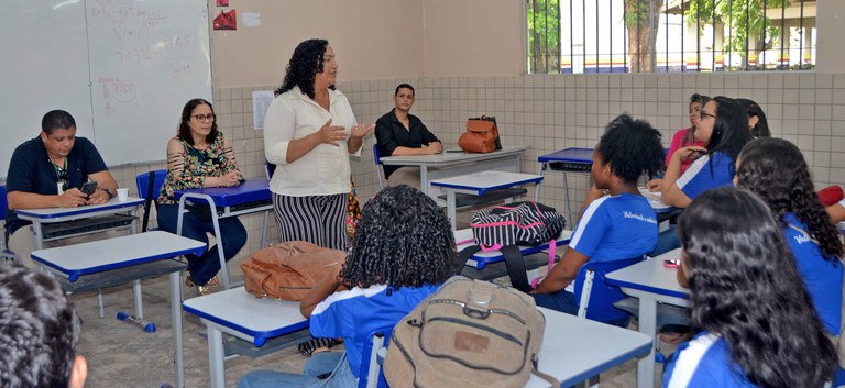 AÇÃO NA ESCOLA RAIMUNDO VERACRUZ copiar.jpg