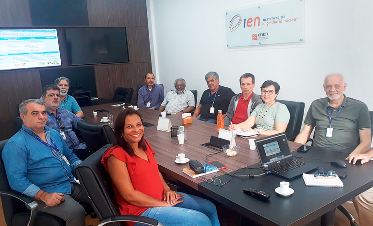 Corpo Docente do PPGIEN reunido com a Direção do IEN