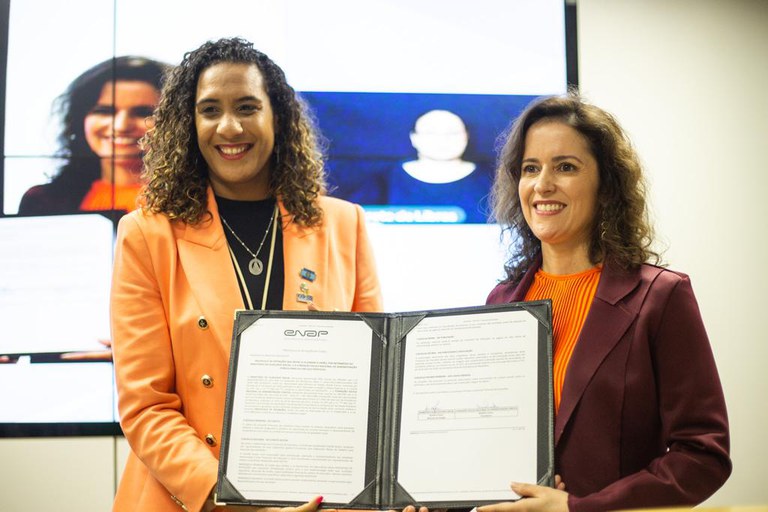 Ministra Anielle Franco no lançamento do Fiar em parceria com o ENAP