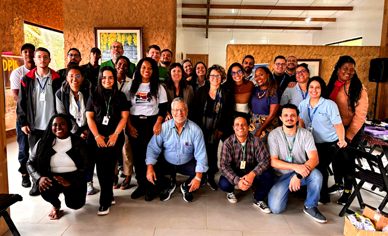 RJ_Equipe da ação com lideranças quilombolas_Tapera_Petropolis_nov2024.png