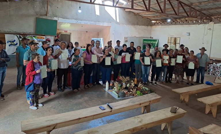 Campos Novos/SC: Agricultores do assentamento São José recebem títulos