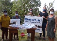 Assentadas confeccionam máscaras para doação no Rio Grande do Sul