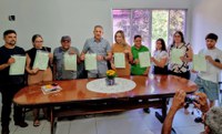 Famílias assentadas recebem títulos definitivos no Maranhão