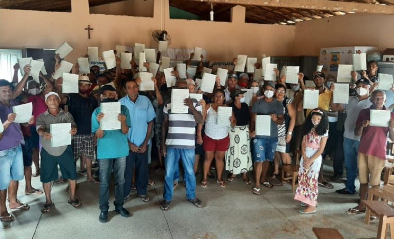 Agricultores do assentamento Caritá no Semiárido da Bahia recebem 73 Títulos de Domínio