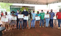 Famílias assentadas em Flores de Goiás recebem Títulos de Domínio