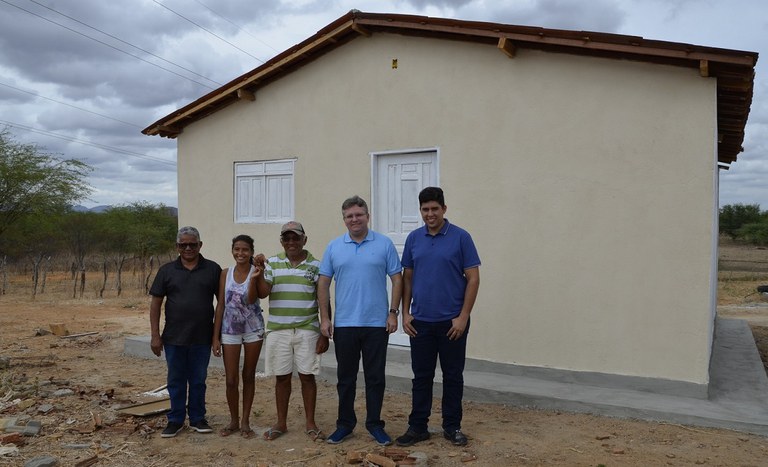 Incra entrega casas para 37 famílias em assentamentos do Sertão da Paraíba