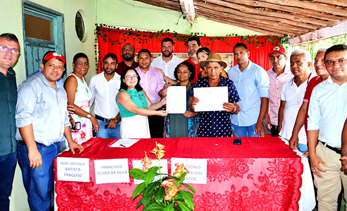 Entrega de imóvel e aquisição de terras foram os destaques do Idace em  julho - Instituto do Desenvolvimento Agrário do Ceará