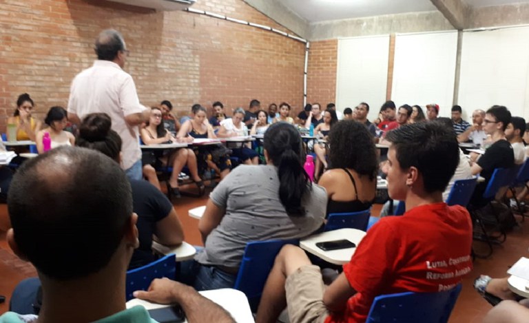 Quarenta e quatro estudantes da segunda turma especial de Direito do Programa Nacional de Educação na Reforma Agrária (Pronera/Incra) se formam na sexta-feira (11)