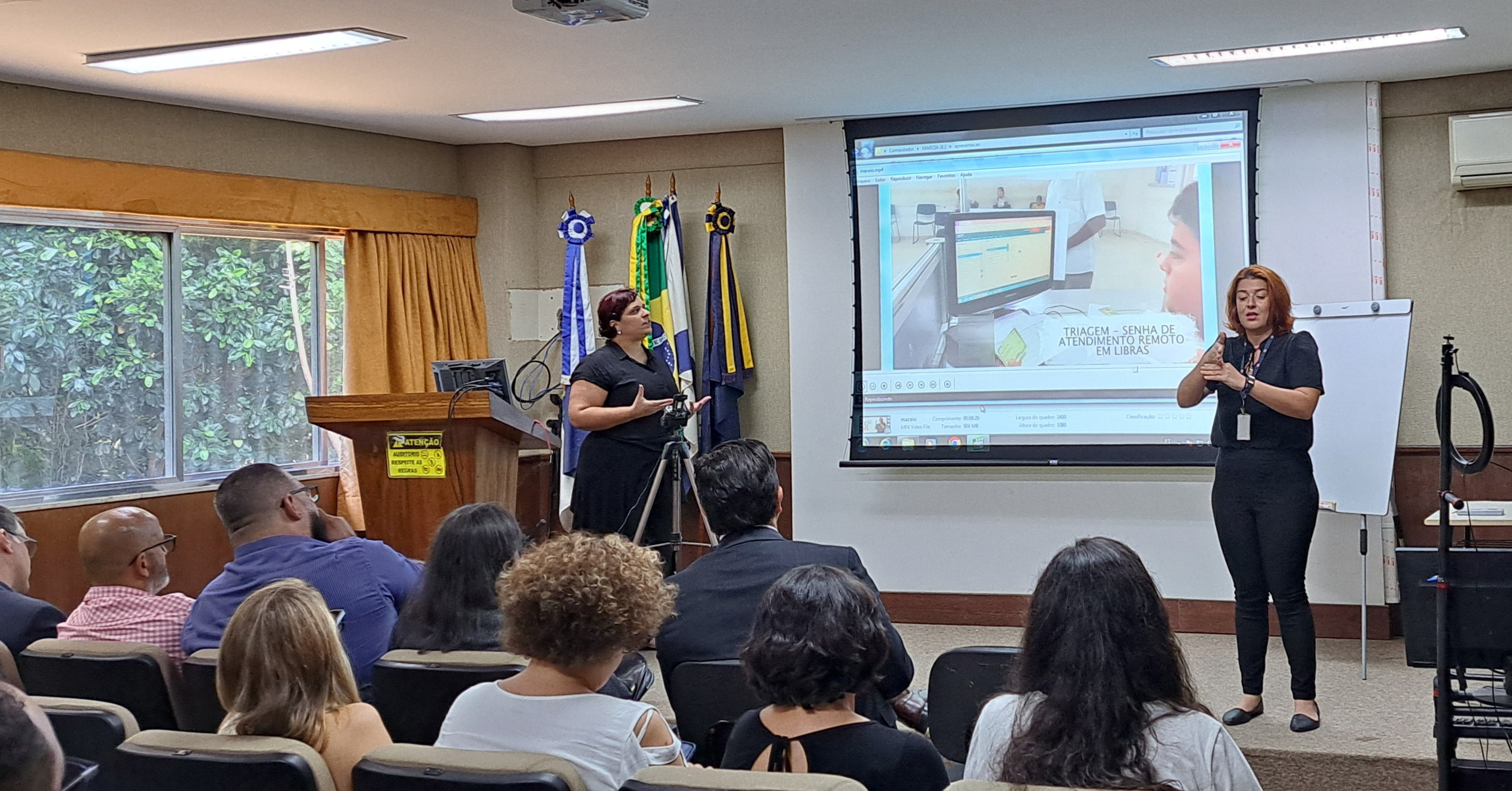 Lançamento aconteceu no Dia Nacional da Libras