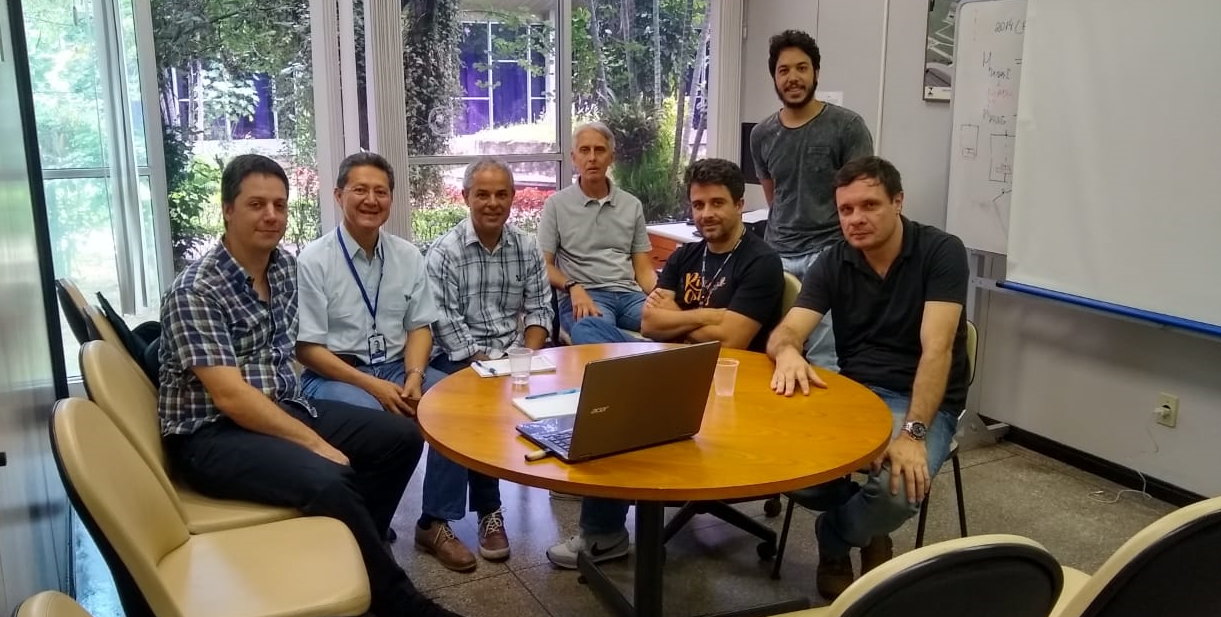 Equipe que integra o projeto do BIC reunida no Brasil
