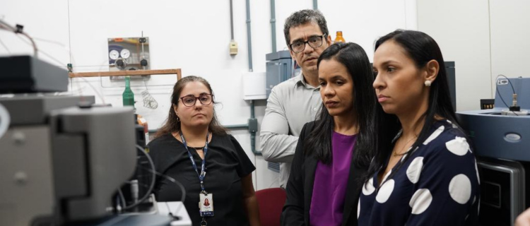 Os representantes da Secretaria de Segurança Pública do Piauí visitaram os Laboratórios da Diretoria de Metrologia Científica e Tecnologia (Dimci) .png