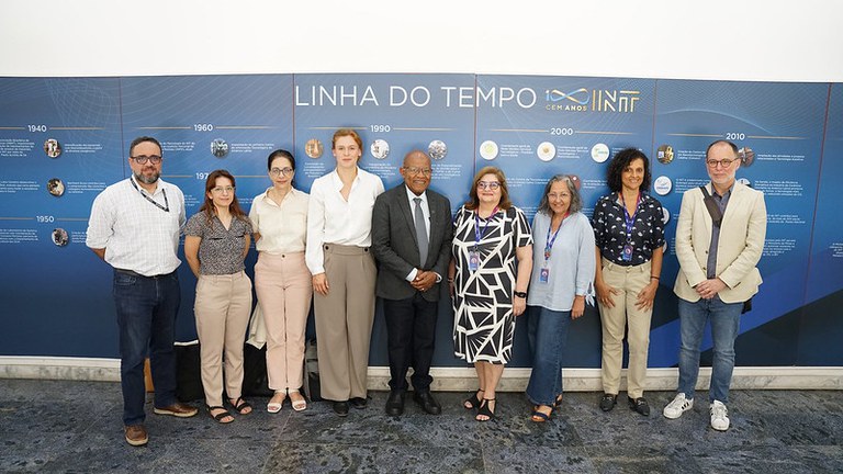 A comitiva visitou o Instituto Nacional de Tecnologia(INT).