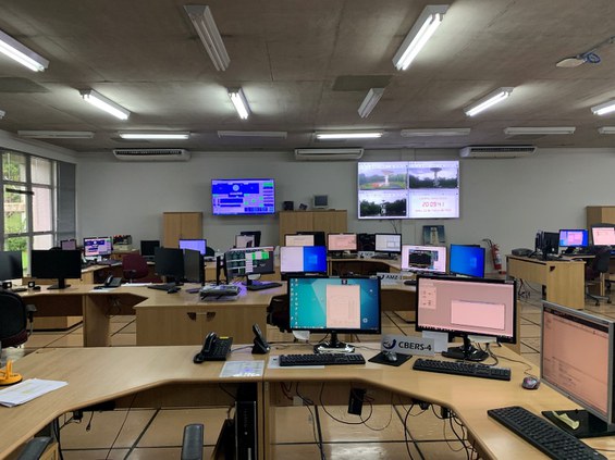 Atual Sala de Telemetria para rastreio e monitoramento dos satélites.