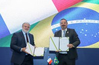 INPE firma cooperação espacial com o CNES em reunião do G20