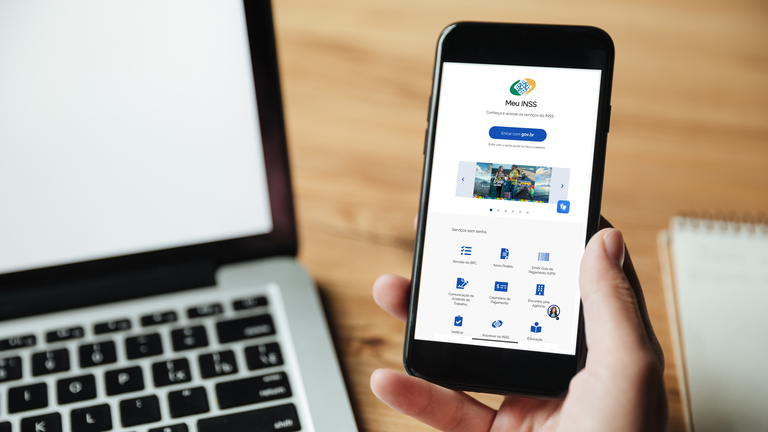 Meu INSS celular e notebook.png